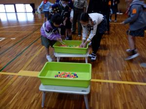 1119スカウト大会　スーパーボールはこび2