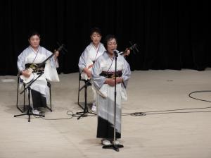 民謡民舞大会の様子