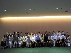 文学大会短歌の部の様子