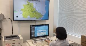 防災行政無線で放送している写真