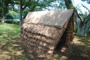 完成したかやぶき住居