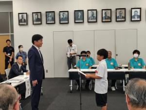 0823　市長歓迎式　敦賀市長返書受領