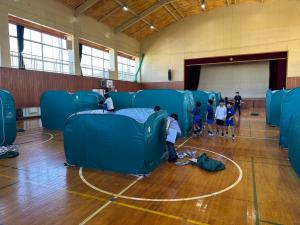 間仕切り展開の様子