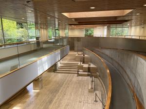 水戸市植物公園　植物館の内観