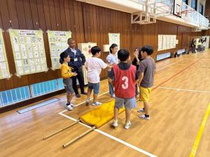 簡易担架の体験①
