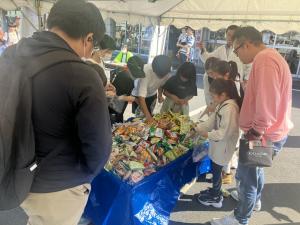 お菓子詰め放題①