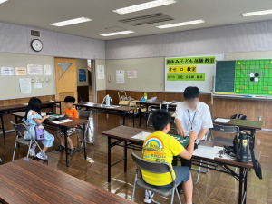 城東市民センターのオセロ講座の様子
