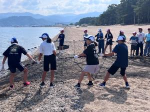 地引き網体験の様子