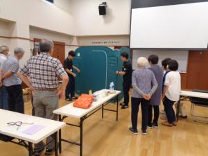 簡易間仕切りの説明の様子