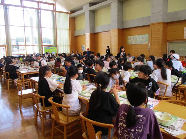 喫食の様子全体