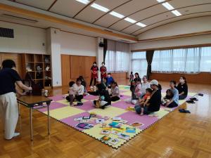読み聞かせハロウィンパーティの様子写真③